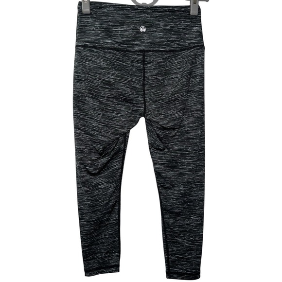 TESLA Women's Size Small Capri Leggings Activewear Athletic Workout Pants Gray - Picture 4 of 7